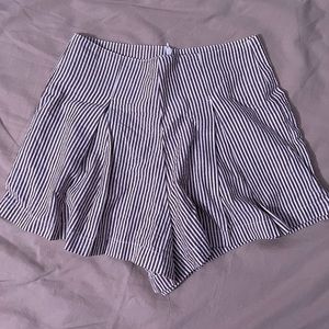 American Apparel Highwaist shorts